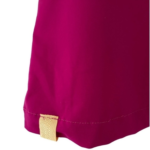 Monreal London Essential V-Neck Sports Tank Top - Picture 3 of 7